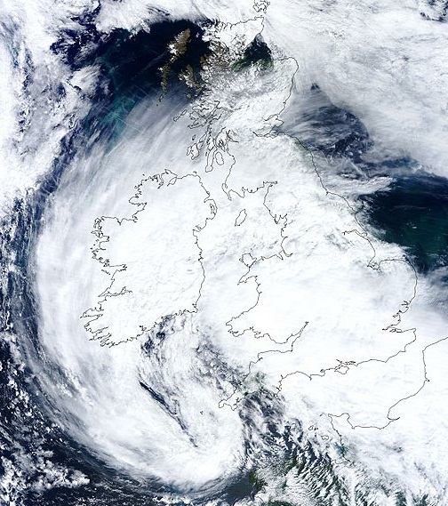 European Monsoon – Fierce storm forces its entry into&nbsp;England!
